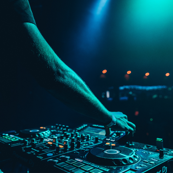 SOIRÉE BLANCHE & DJ SET - 11 JUILLET 2025